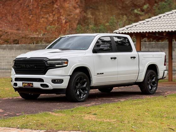 RAM 1500 5.7 V8 GASOLINA LIMITED NIGHT EDITION CD 4X4 AUTOMÁTICO RAM 1500 5.7 V8 GASOLINA LIMITED NIGHT EDITION CD 4X4 AUTOMÁTICO